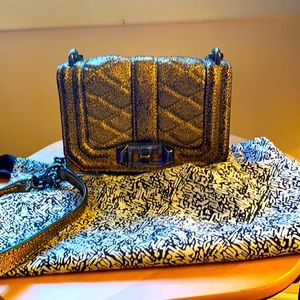Crossbody bag